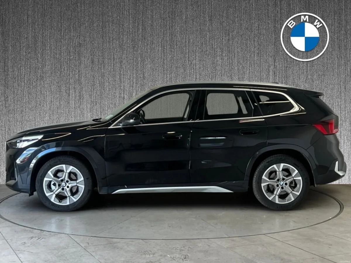 BMW iX1 eDrive20 xLine - Image 4