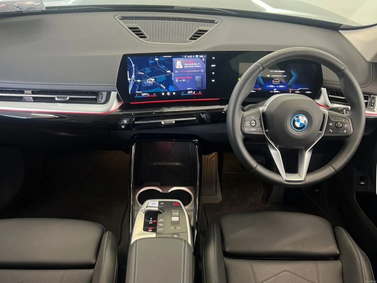 BMW iX1 eDrive20 xLine - Image 4