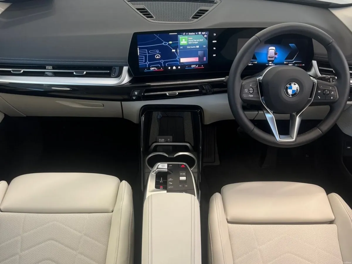 BMW X1 X1 sDrive18d xLine IMMEDIATE DELIVERY - Image 4