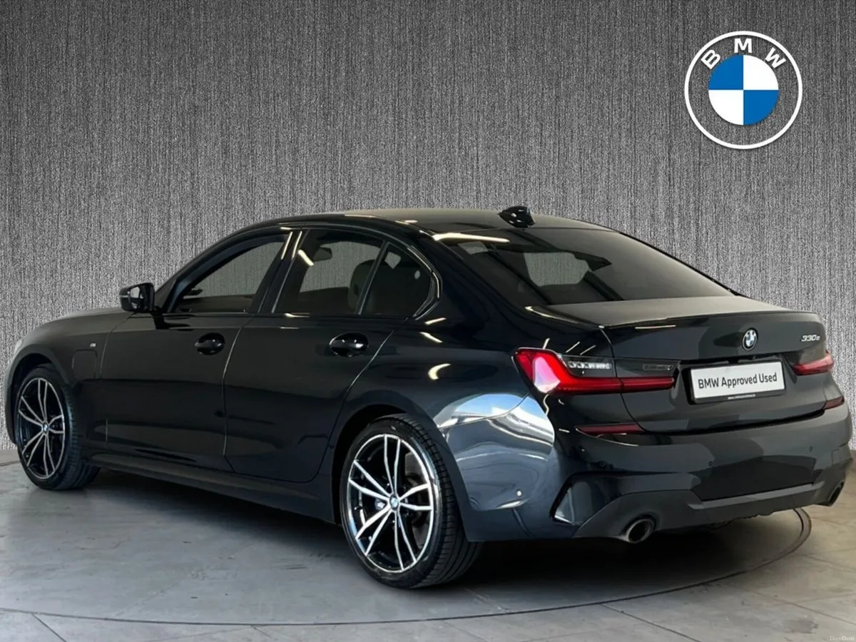BMW 3-Series 330e M Sport Auto - Image 3