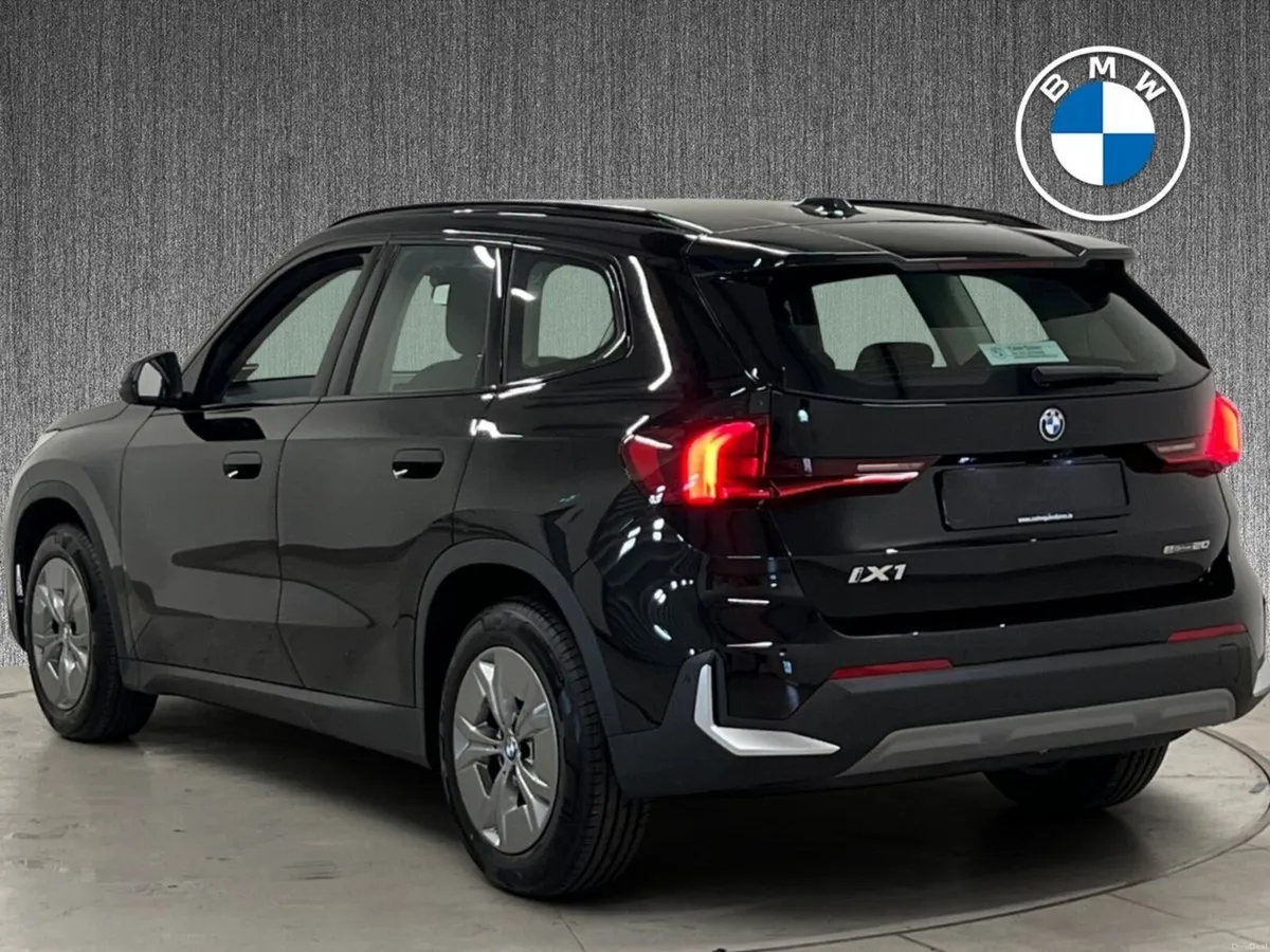 BMW iX1 eDrive20 Sport IMMEDIATE DELIVERY - Image 3