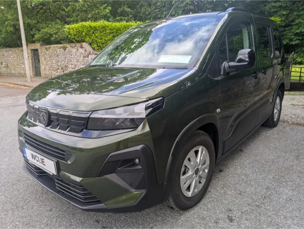Peugeot Rifter 2025 - Wheelchair Accessible - Image 3