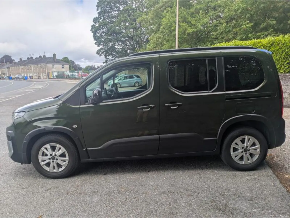 Peugeot Rifter 2025 - Wheelchair Accessible - Image 4