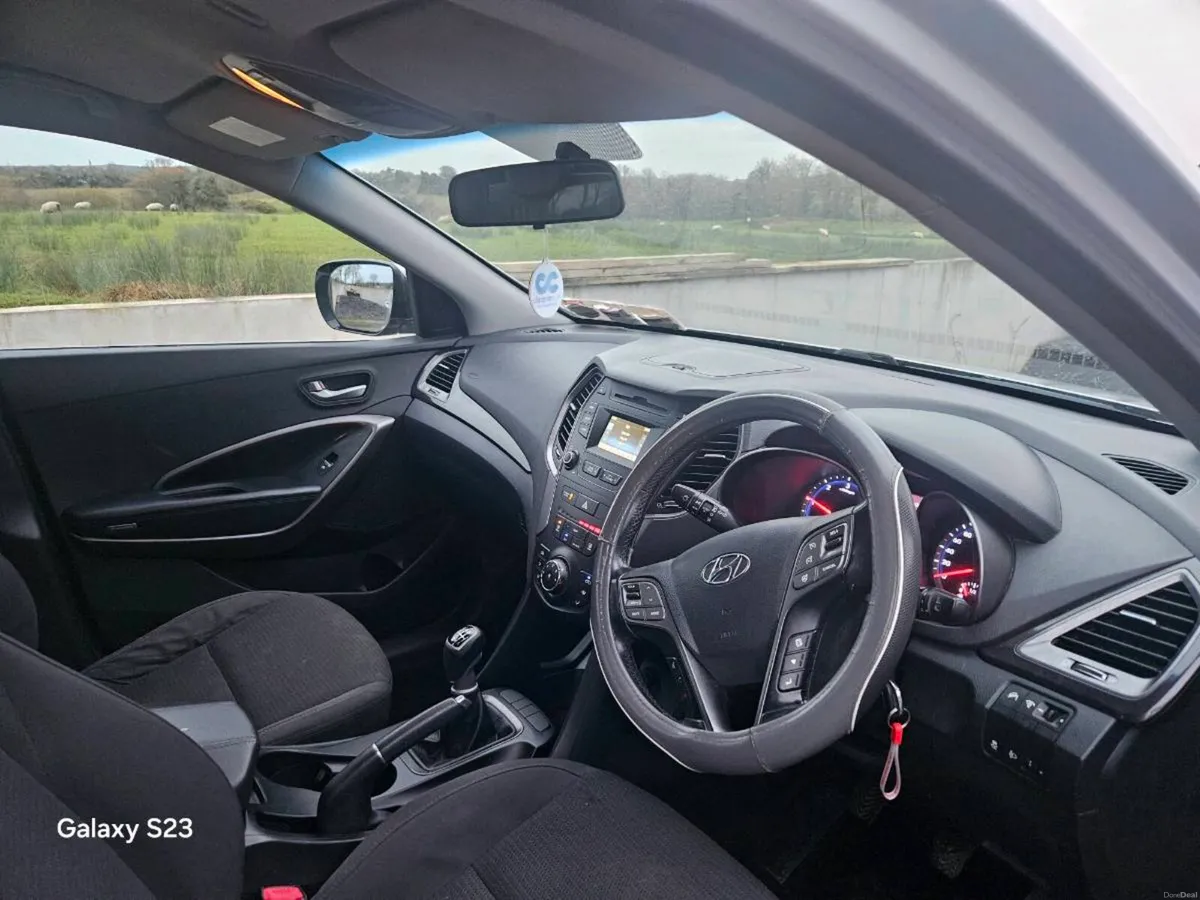 Hyundai Sante Fe - Image 4