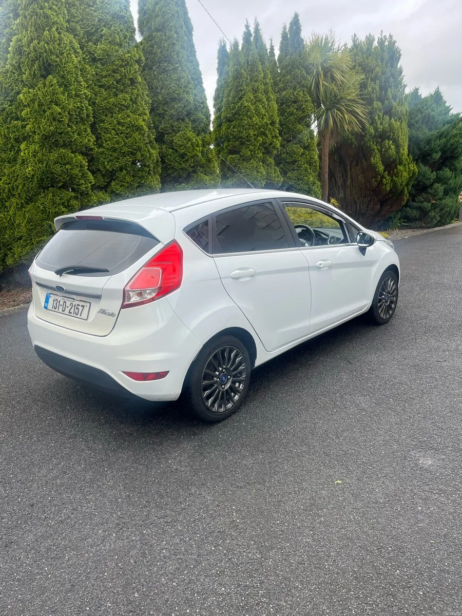 2013 ford fiesta - Image 4