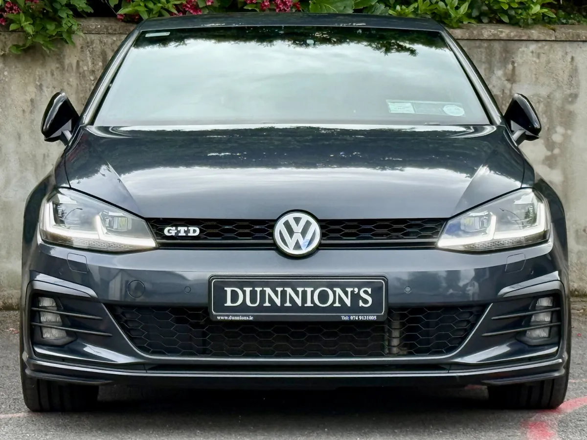 Volkswagen Golf 2019 2.0 TDI 184HP GTD DSG - Image 3