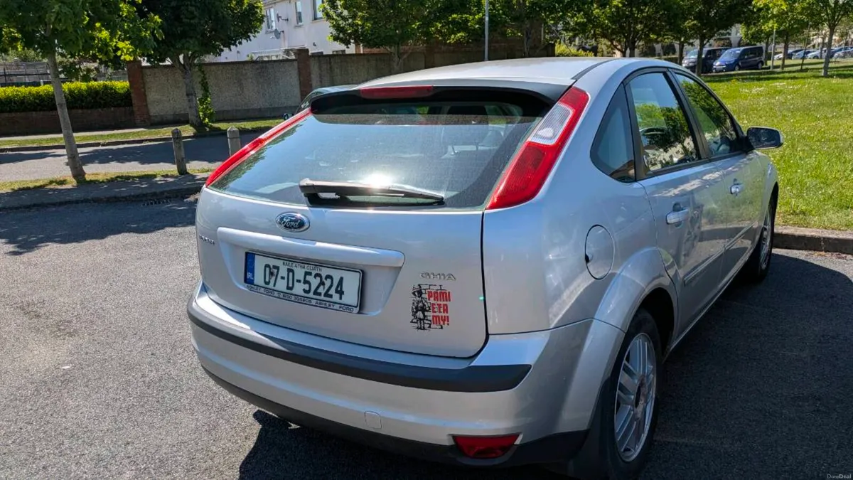 Ford Focus GHIA - Image 4