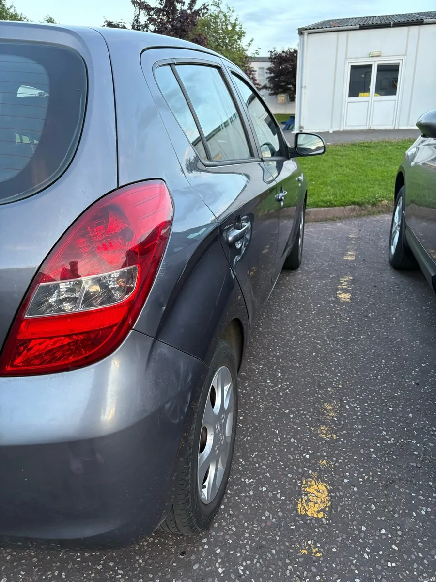 Hyundai i20 2009 1.4 - Image 2