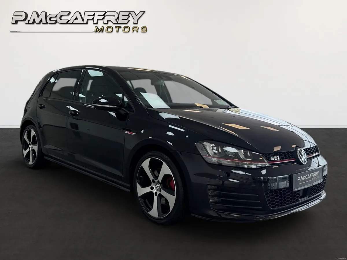 2015 Volkswagen Golf GTI 2.0 TSI DSG AUTO - Image 3