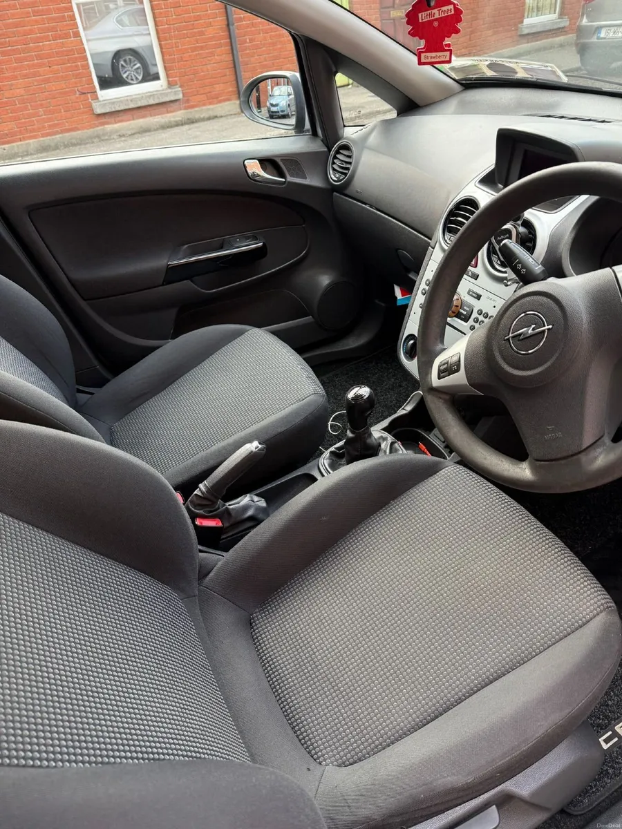 Opel Corsa 2013 - Image 1