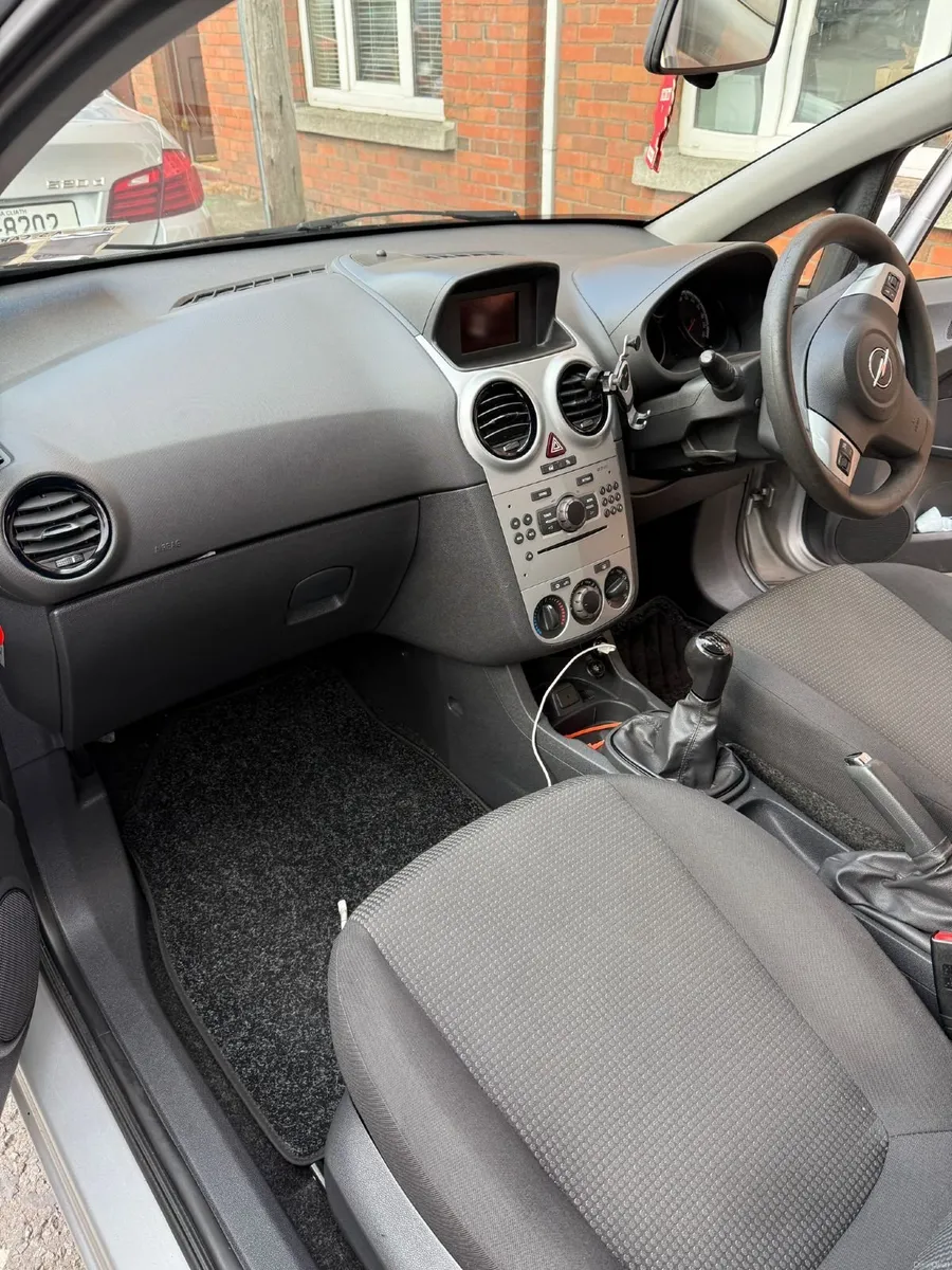 Opel Corsa 2013 - Image 4
