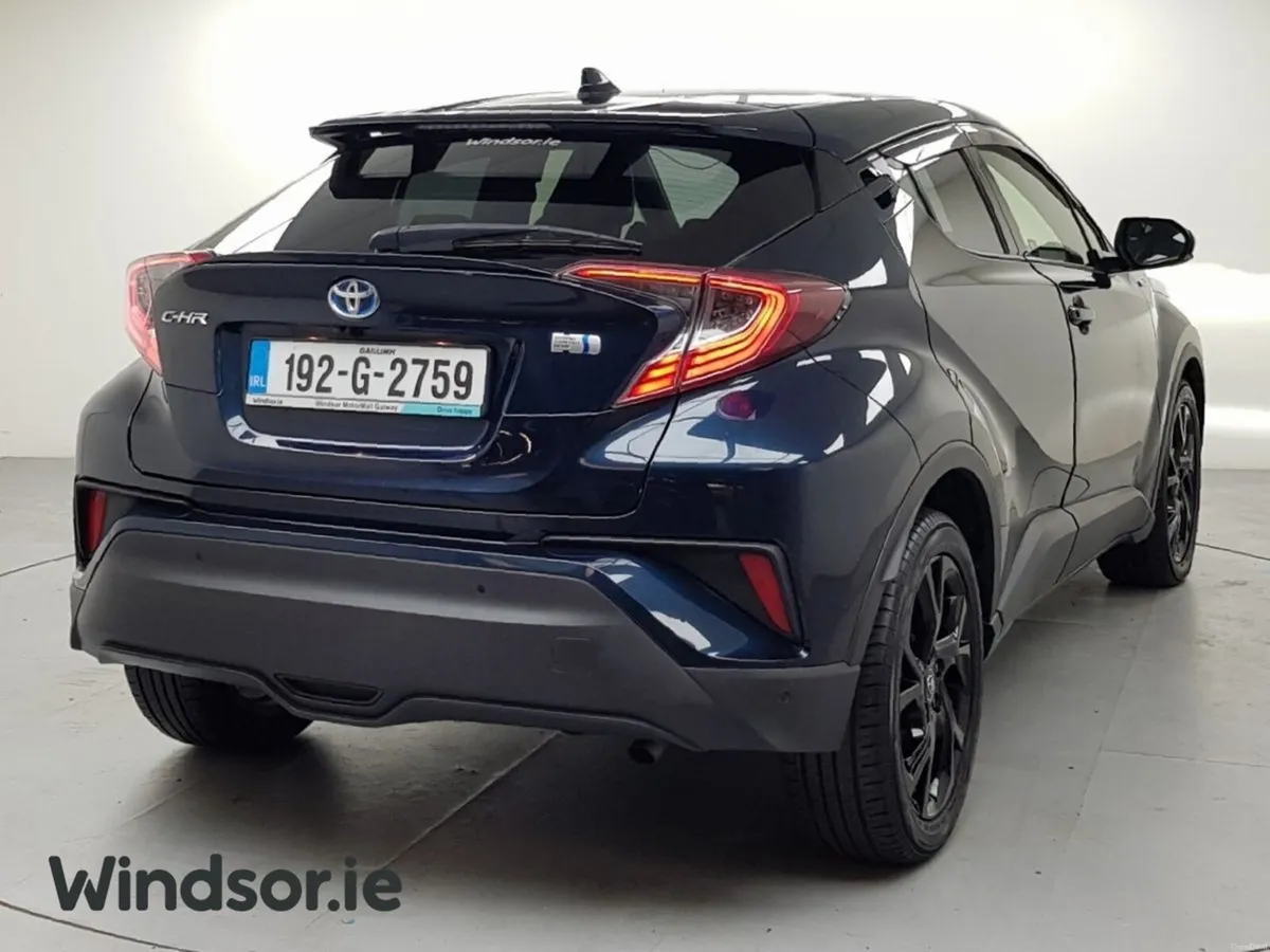 Toyota C-HR 1.8 HYBRID LUNA - Image 4