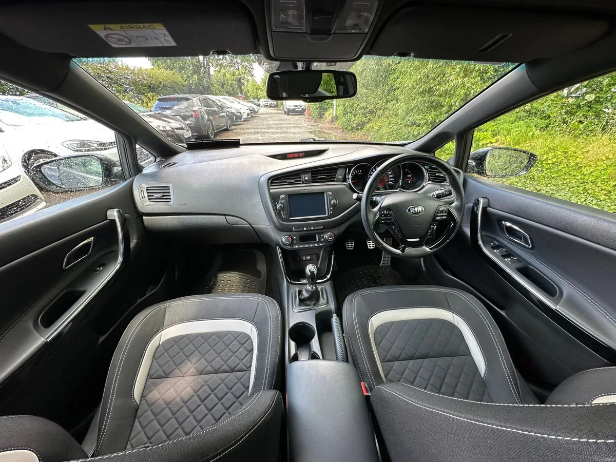 Kia Ceed 2019 low milege!!! - Image 5