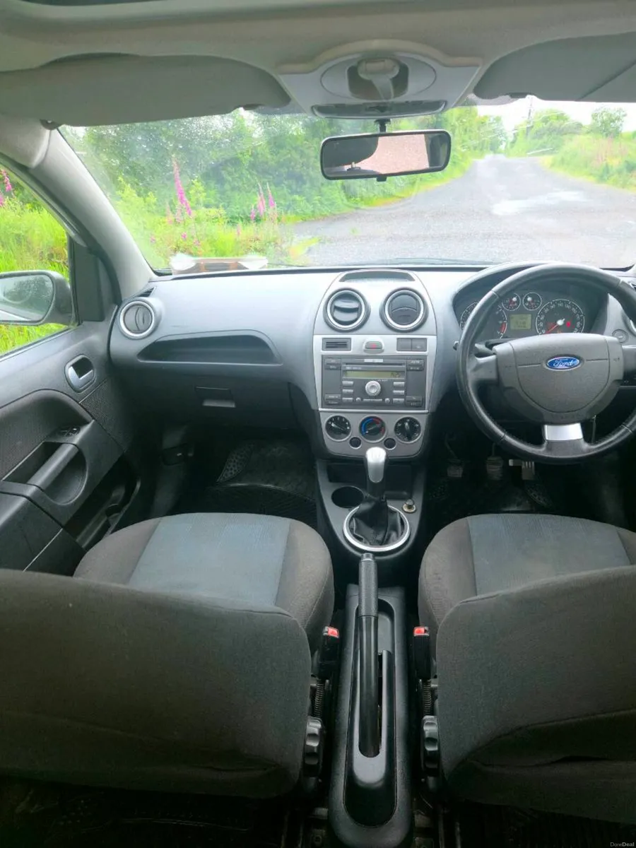 Ford fiesta 1.2 zetec - Image 4