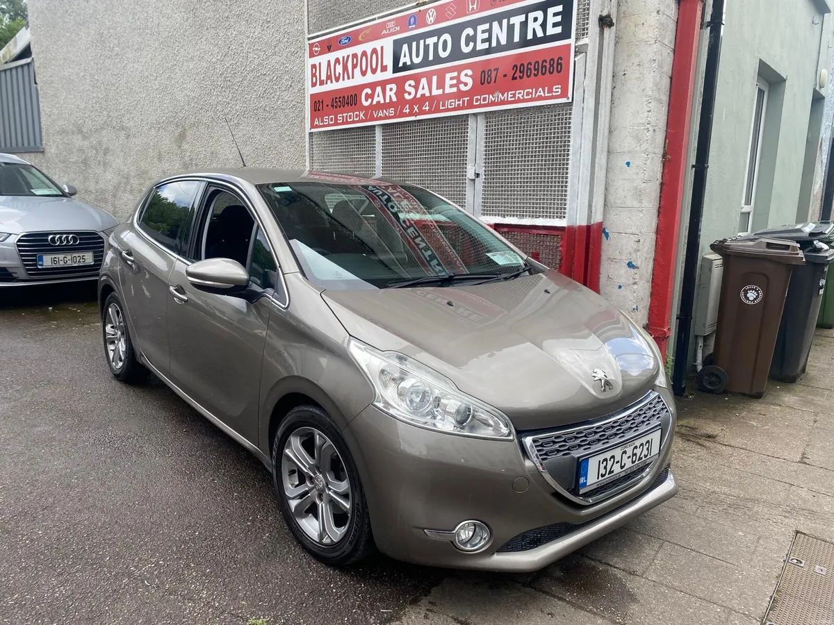 Peugeot 208 2013 - Image 2