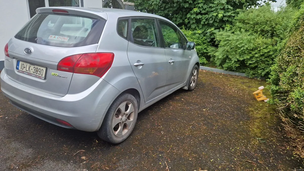 Kia Venga 2010 - Image 3