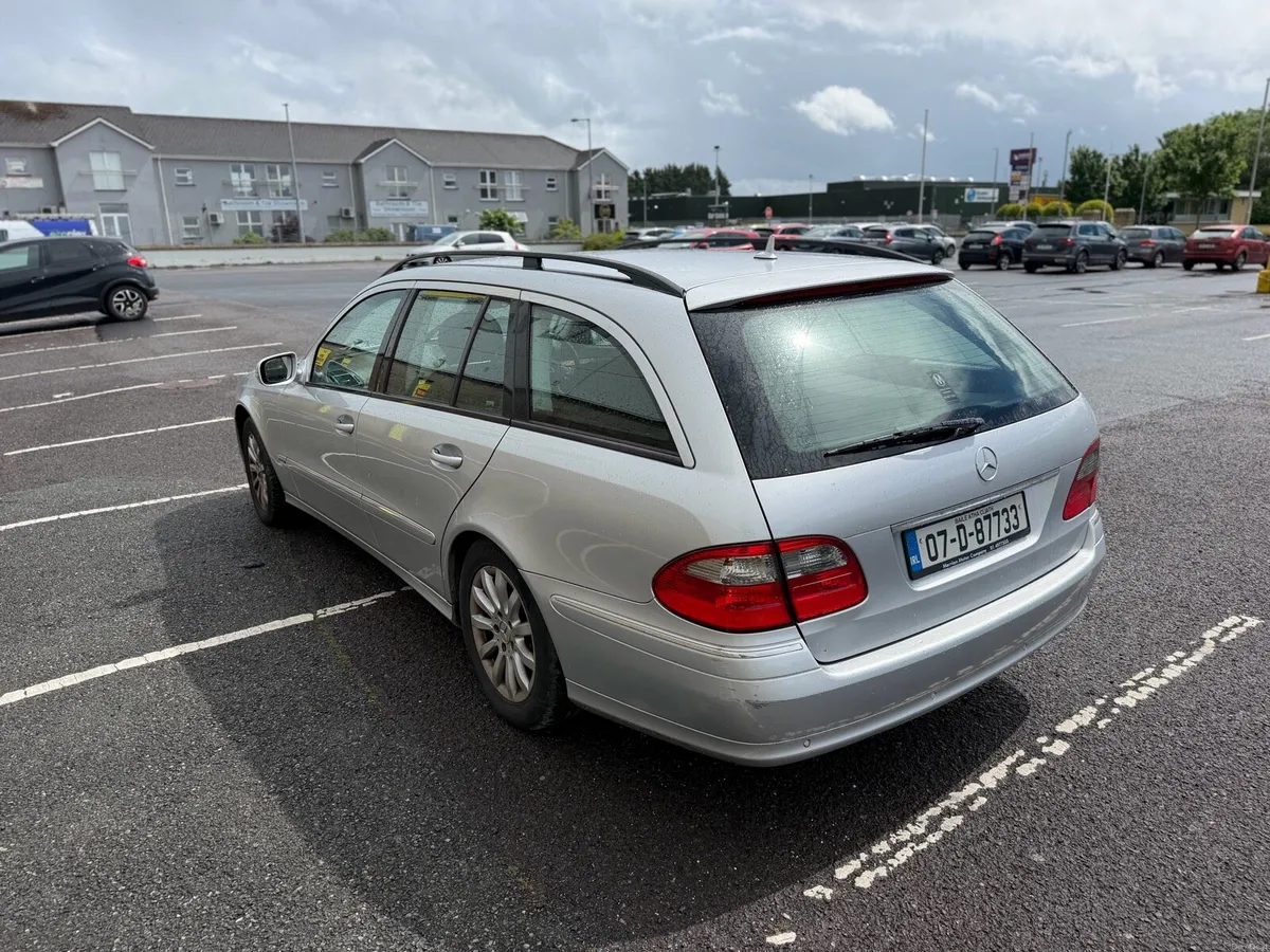 MERCEDES BENZ ELEGANCE AUTO GREAT SERVICE HISTORY - Image 2