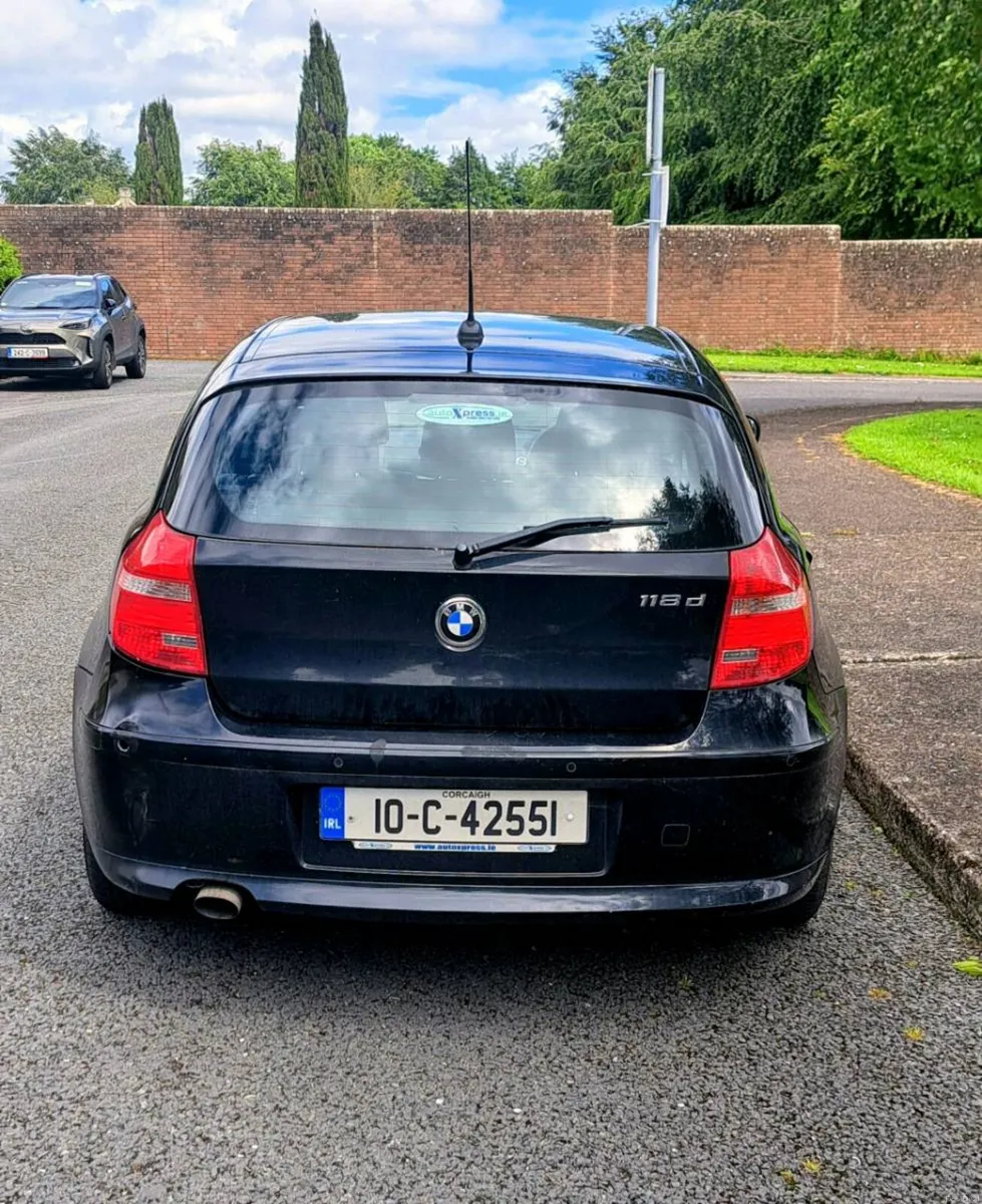 BMW 1 SERIES - Image 3