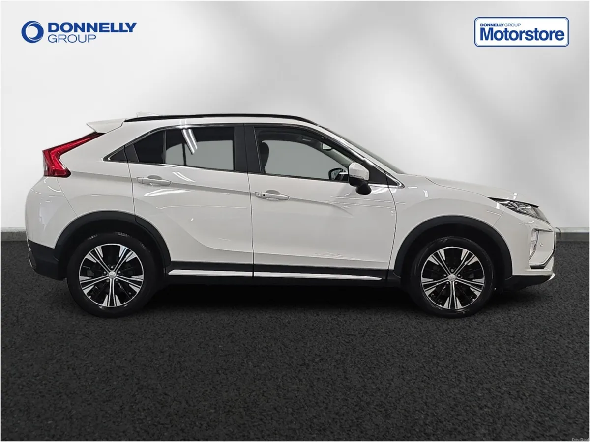 Mitsubishi Eclipse Cross Hatchback 4 - Image 3