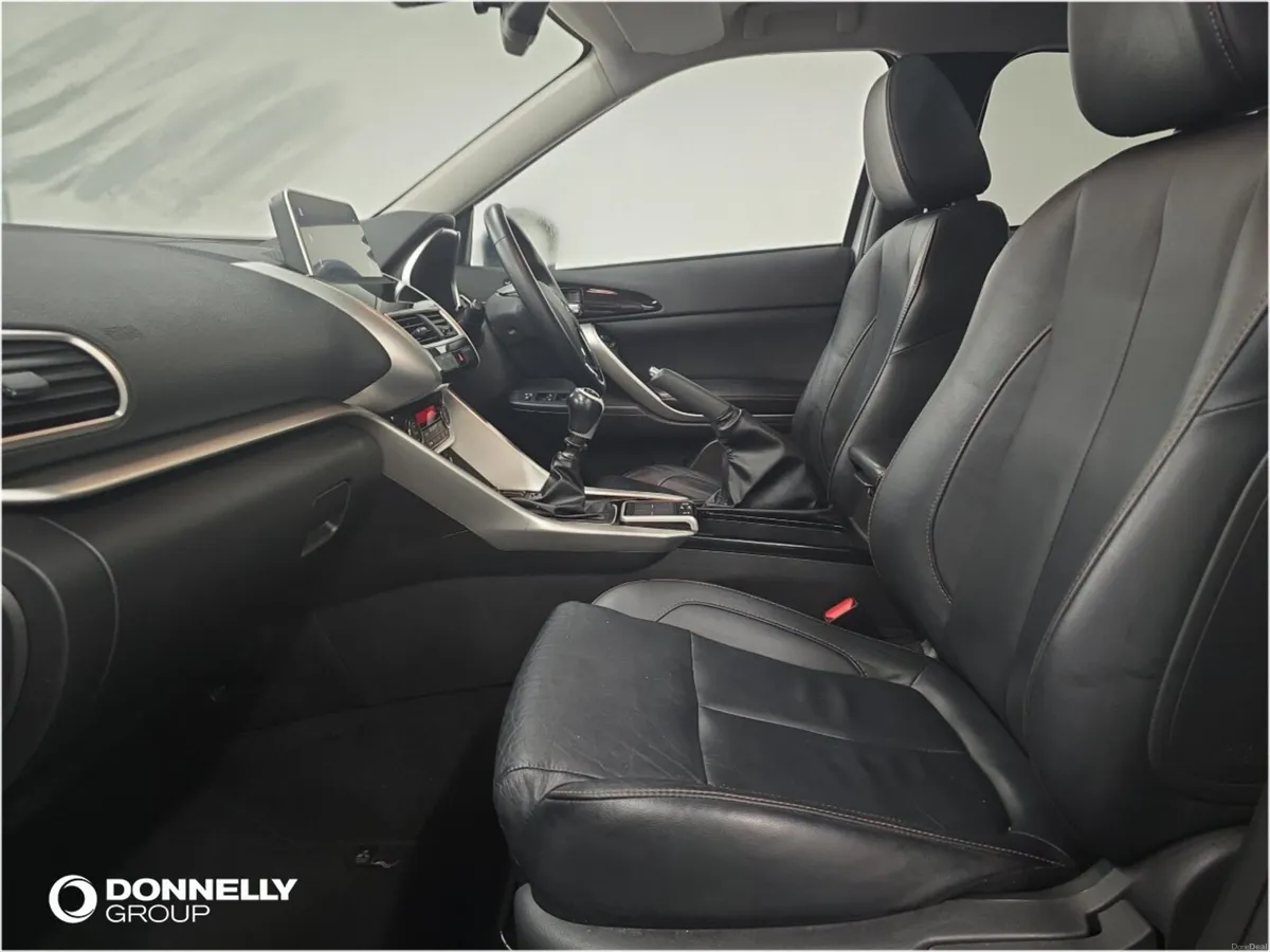 Mitsubishi Eclipse Cross Hatchback 4 - Image 4