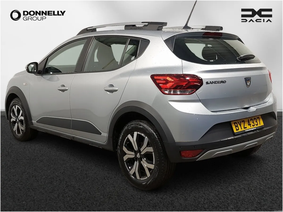Dacia Sandero Stepway Hatchback Prestige - Image 2