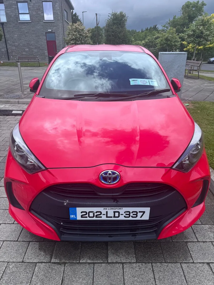 Toyota Yaris hybrid for sale - Image 1