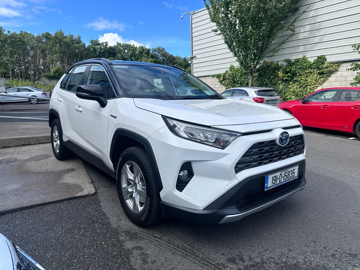 Toyota RAV4 2.5 Hybrid Luna, 2019 - Image 4