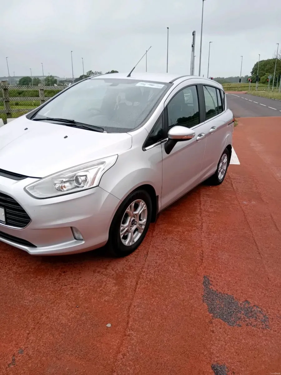 Ford b-max titanium - Image 4