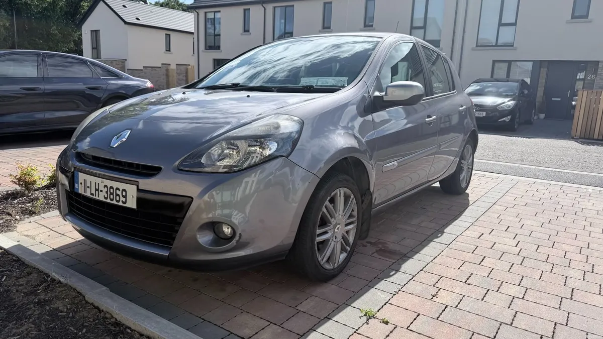 Renault Clio 2011 -Petrol- Manual -Fresh NCT! - Image 1