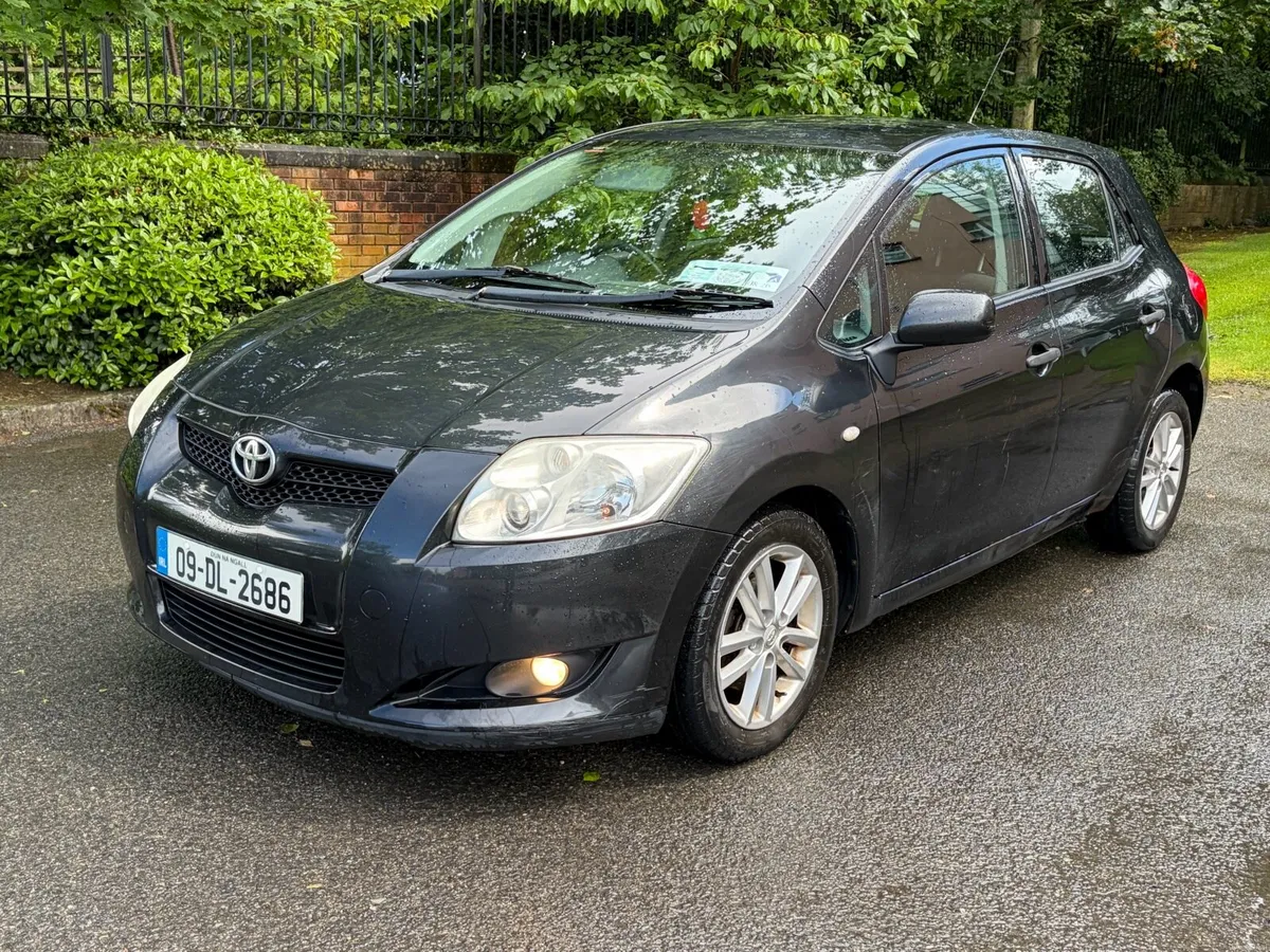 AUTOMATIC TOYOTA   AURIS 2009 1.4 DIESEL - Image 2