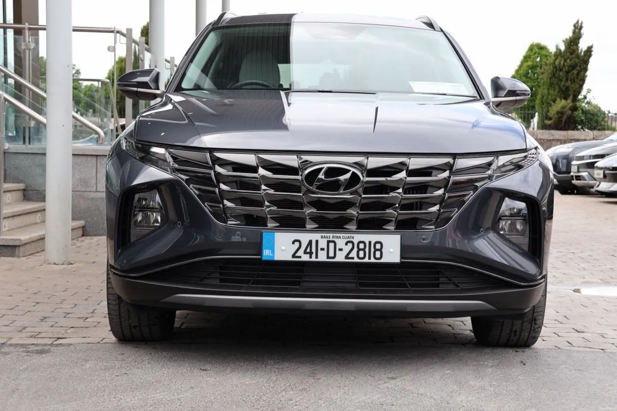Hyundai Tucson 2WD Executive Plus HEV STG Auto - Image 3