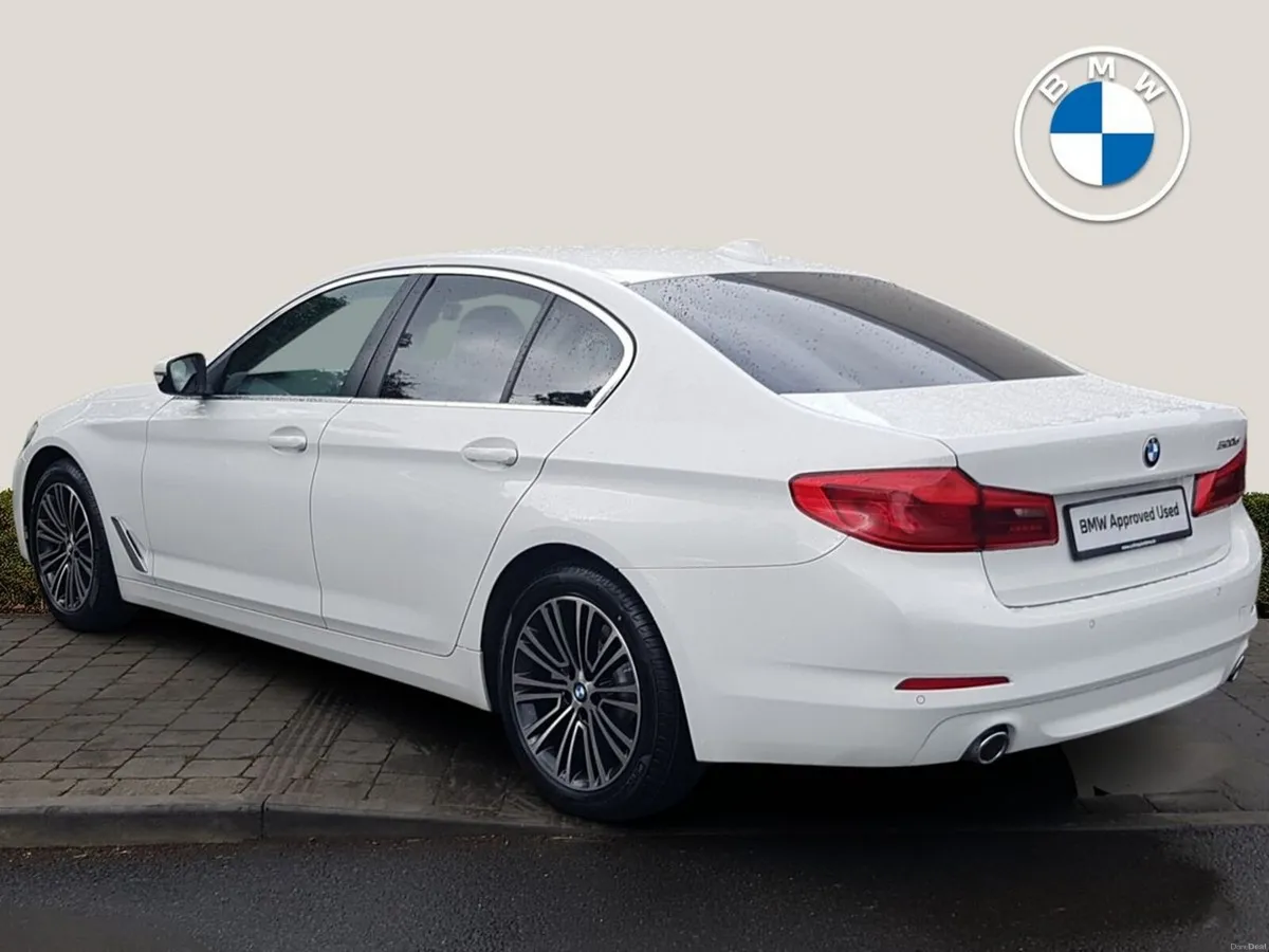 BMW 5-Series 520d SE - Image 2