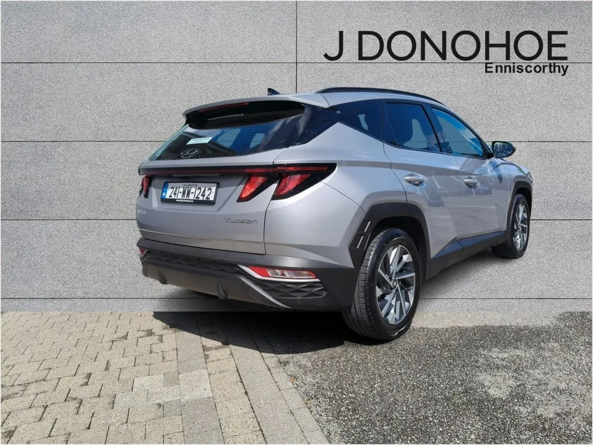 Hyundai Tucson 2WD Executive - Image 3