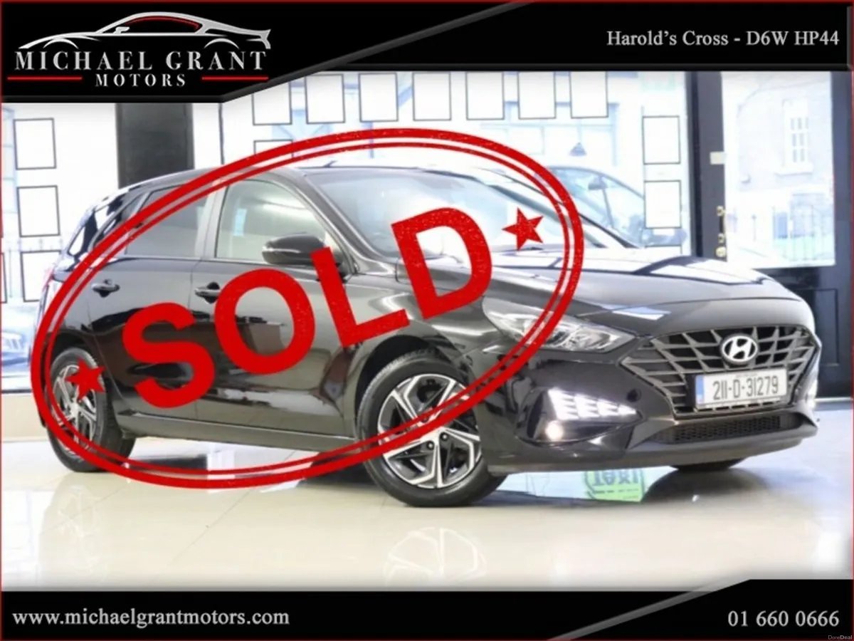 Hyundai i30 1.0 PETROL DELUXE ONLY 95KM / 2 OWNER - Image 1