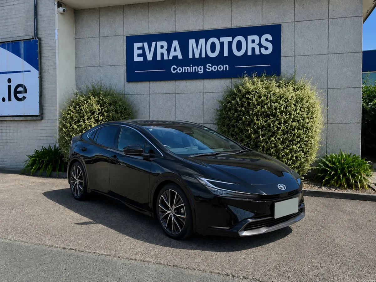 Toyota Prius Z HYBRID 2.0 PETROL //HIGH SPEC//FULL