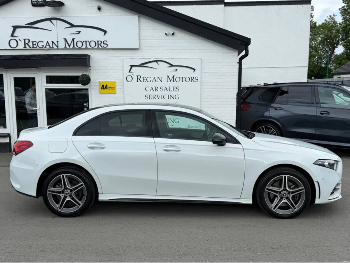 Mercedes-Benz A-Class (212)  A250E AMG LINE PREMIU - Image 2