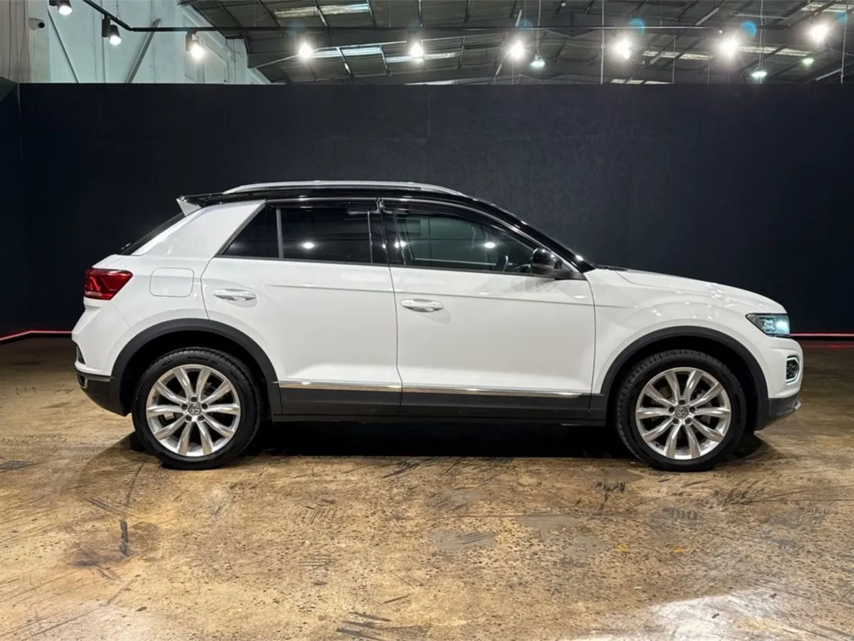 Volkswagen T-Roc 2.0 TDI SPORTS - BLACK HALF LEATH - Image 3