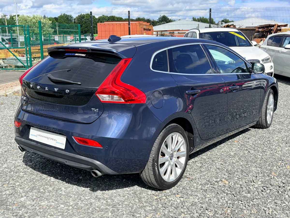 2015 VOLVO V40 1.6T4 SE AUTO LOW KMS FULLY LOADED - Image 4
