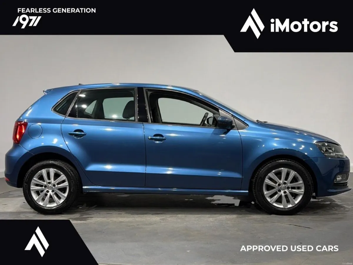 Volkswagen Polo AUTOMATIC TSI - Image 3