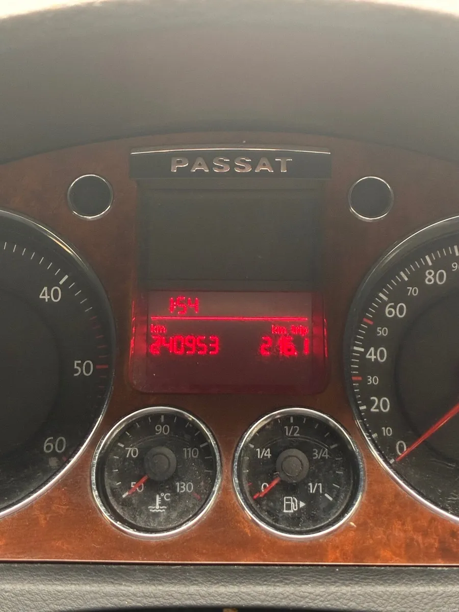 Volkswagen Passat 2008 - Image 4