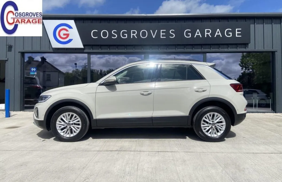 2024 Volkswagen T-Roc  1.0TSI - Image 2