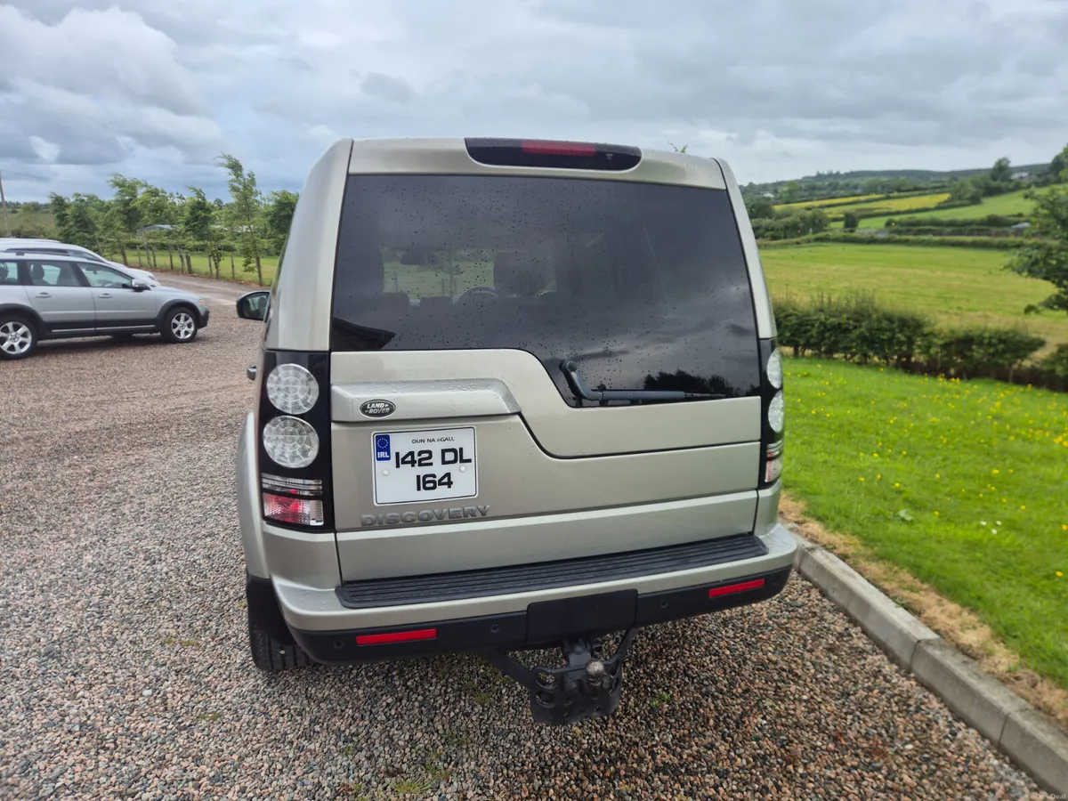 142 Land Rover Discovery 4 3.0TDV6 Crew Cab - Image 4