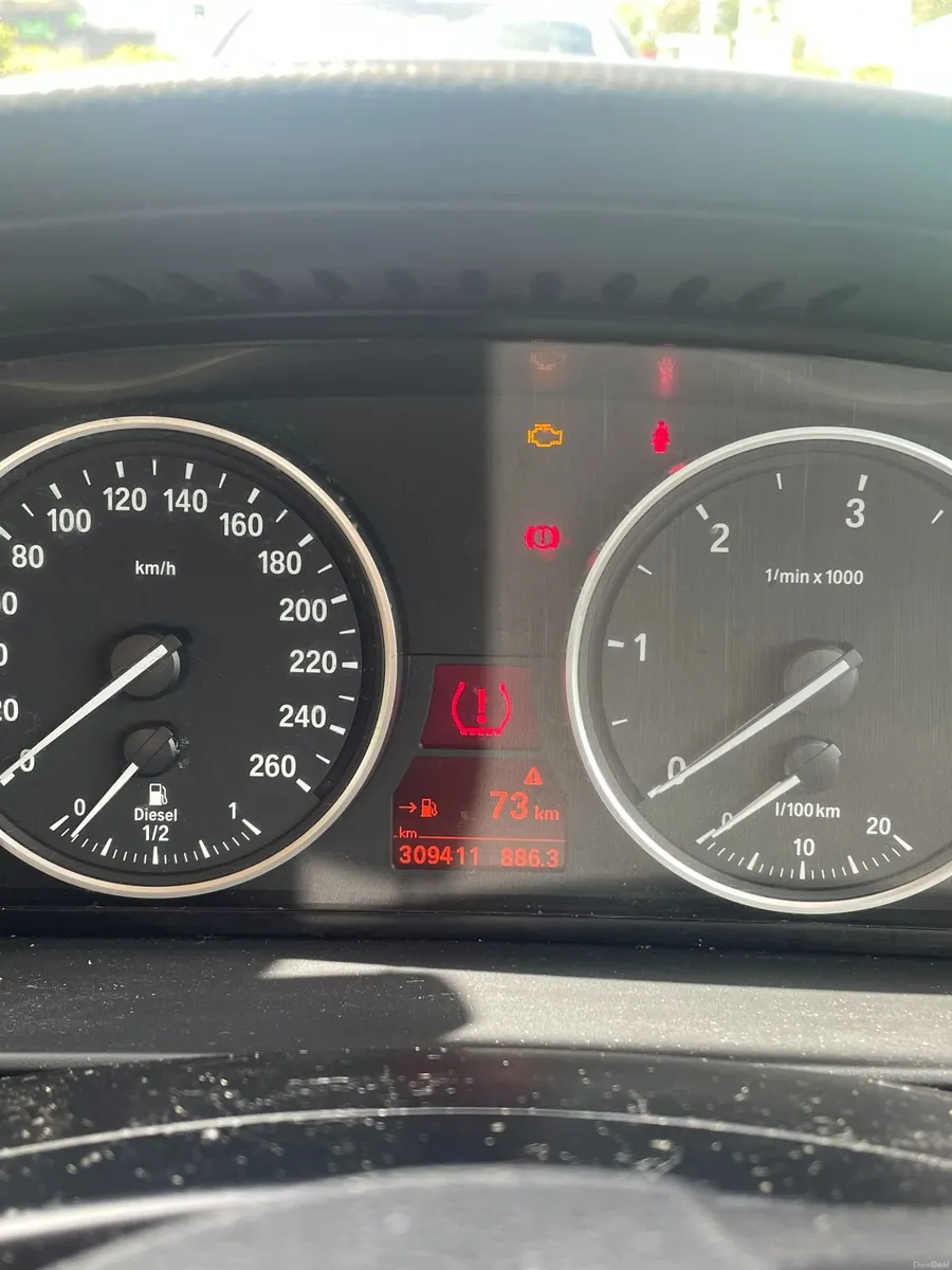 BMW 5-Series 2010 520d NCT 01/27 - Image 4