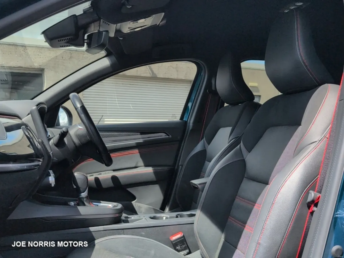 Renault Arkana R.S. Line E-Tech Hybrid Automatic - Image 4