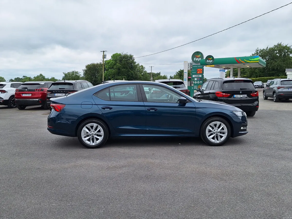Skoda Octavia 2.0 Tdi Dsg Automatic *High Spec - Image 2