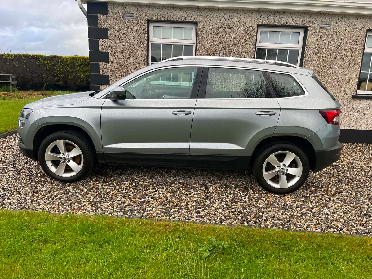 Skoda karoq - Image 2