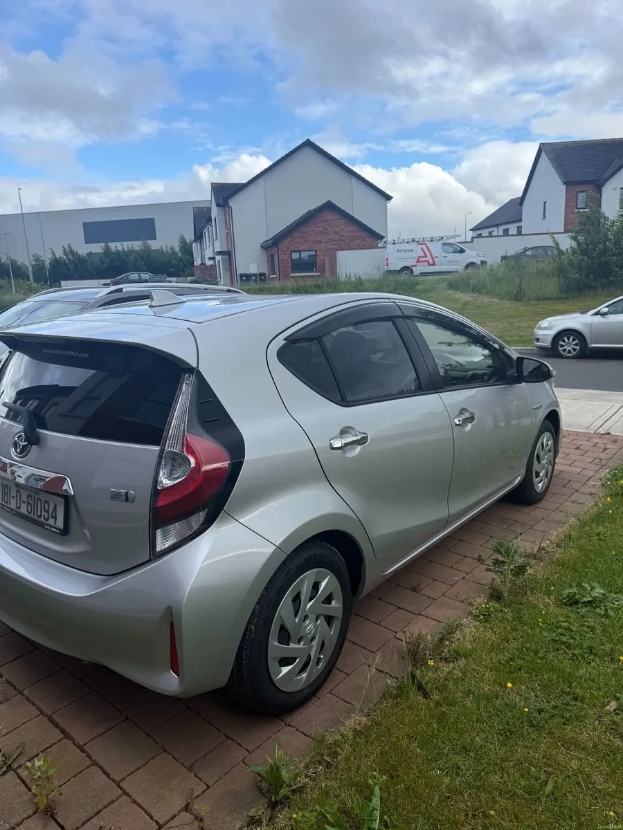 Toyota Aqua 2018 - Image 3