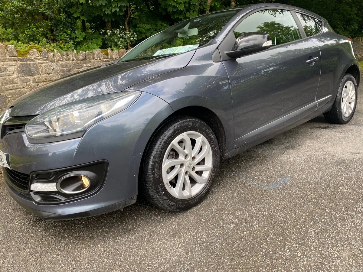 RENAULT MEGANE COUPÉ AS NEW 140 kms - Image 4