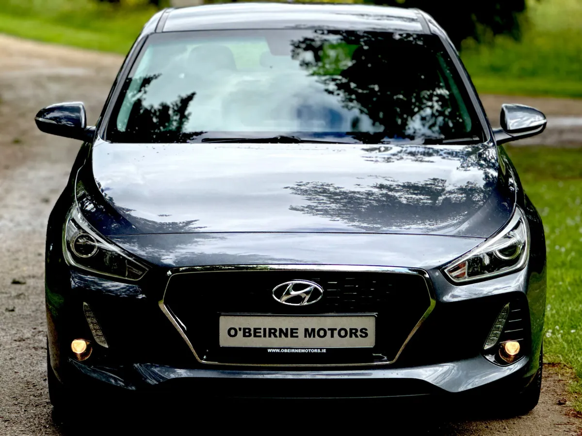 1.6CRDI 6SPD * DELUX PACK * - Image 2