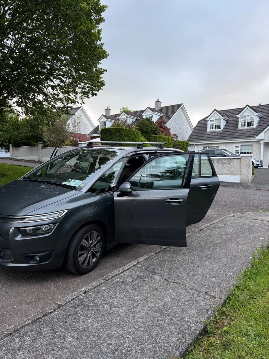 Citroen C4 Grand Picasso Exclusive Spec - Image 2